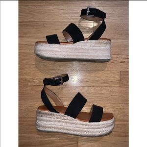 American Eagle Black Platform Sandals